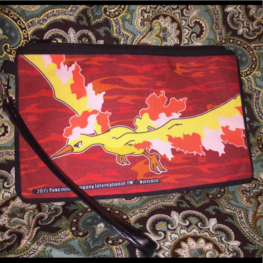 Nintendo 2015 Pokémon Moltres Wristlet